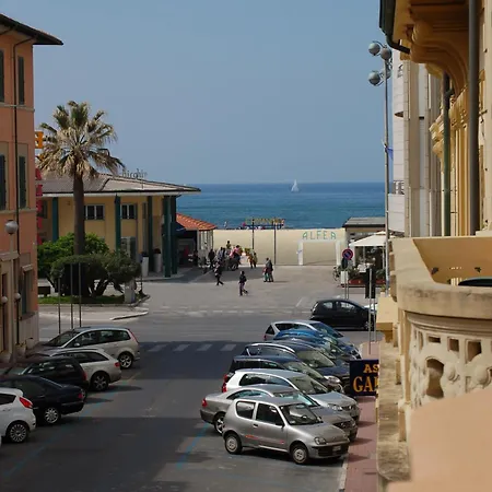 Hotel Ely Viareggio