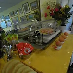 Отель Ely Виареджо