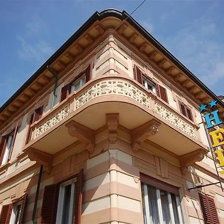 Ely Viareggio