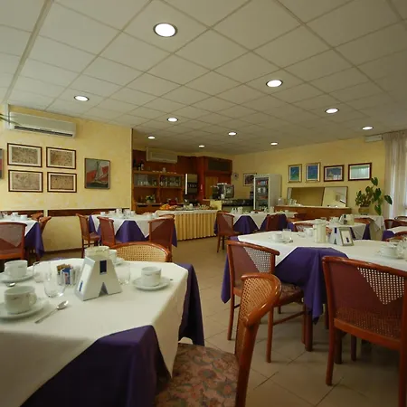 Hotel Ely
