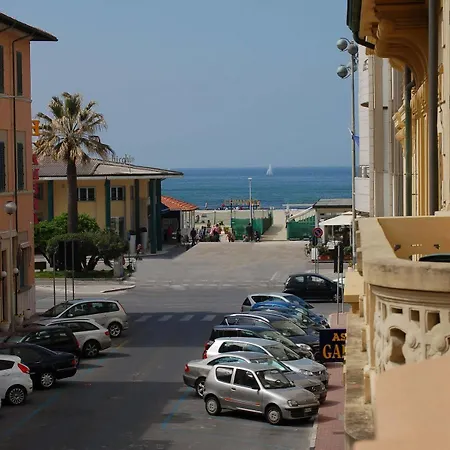 Hotel Ely Viareggio
